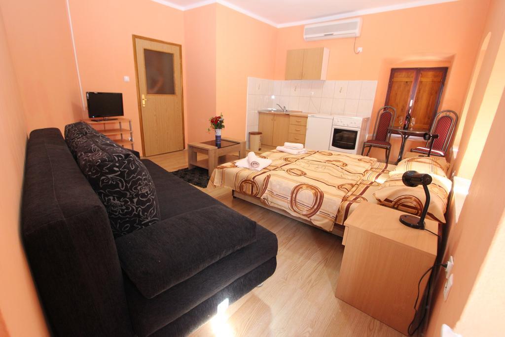 Apartment Stari Grad Τρέμπινιε Δωμάτιο φωτογραφία