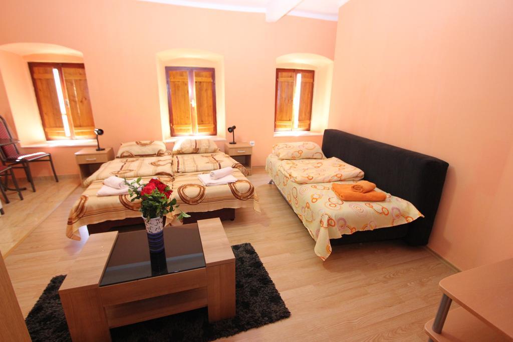 Apartment Stari Grad Τρέμπινιε Δωμάτιο φωτογραφία